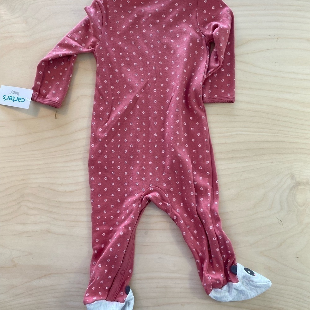 Carter’s Baby Sleeper Size 9 Months (BK) - Picture 9 of 10